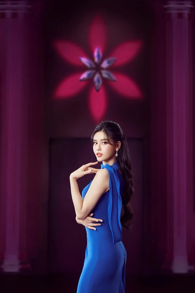 Hát vang Trương Quỳnh Anh karaoke với những ca khúc bất hủ