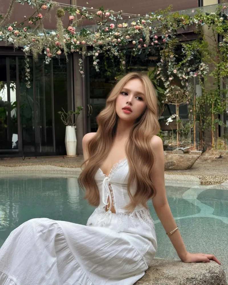 Tìm hiểu Xoài Non học vấn qua hành trình học tập