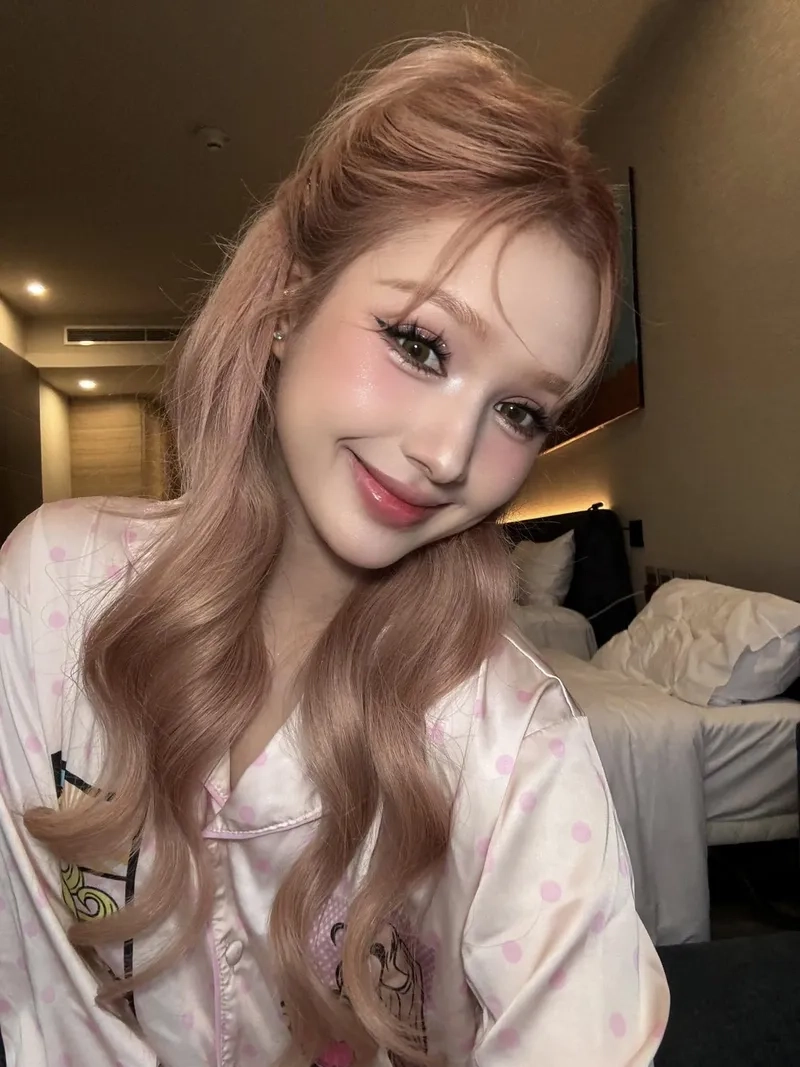 Khám phá Xoài Non sinh năm nhiêu với nhan sắc trẻ mãi