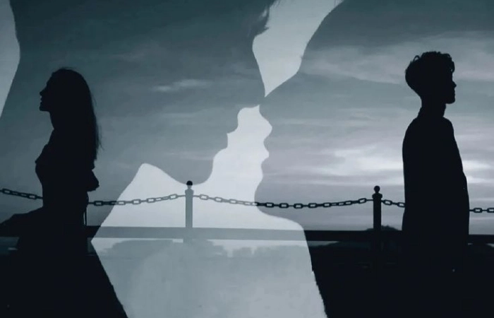 Ảnh đai diện buồn thể hiện tâm trạng cô đơn sâu sắc