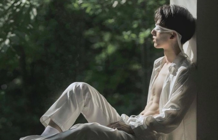 Avatar cô đơn nữ nhẹ nhàng nhưng thấm đẫm cảm xúc