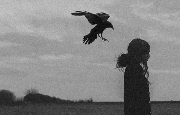 Hinh avatar buồn đơn giản mà lắng đọng cảm xúc