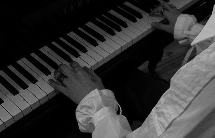 Avatar cute nam buồn ngầu nhưng vẫn dễ thương và buồn