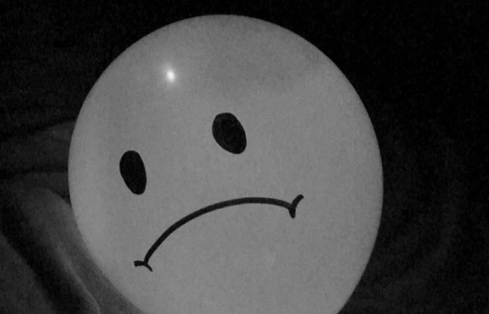 Avatar hình ảnh buồn khơi gợi cảm xúc nơi người nhìn