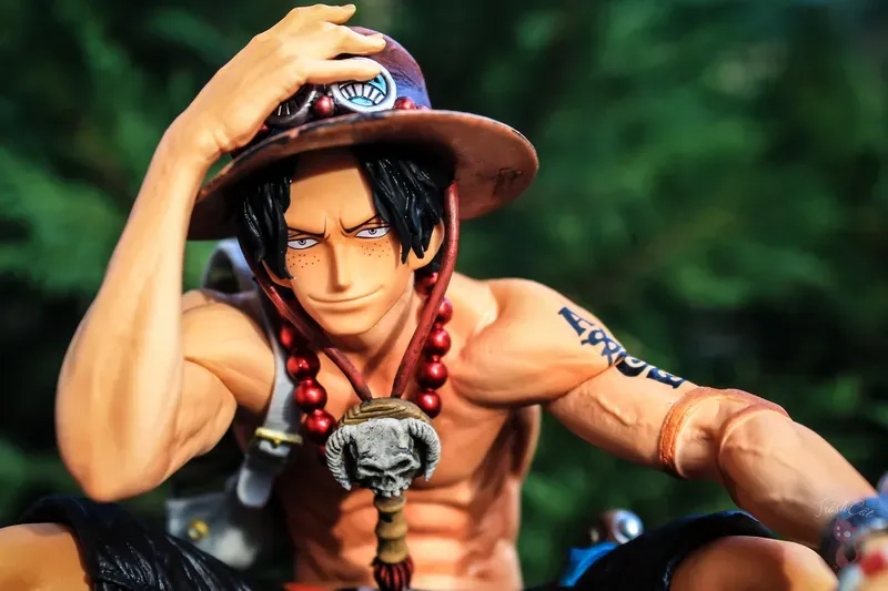 Trận chiến huyền thoại portgas d ace vs blackbeard