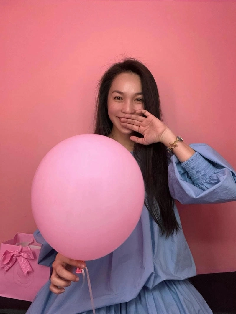 Karaoke Hồn quê Hiền Thục làm say lòng người yêu nhạc