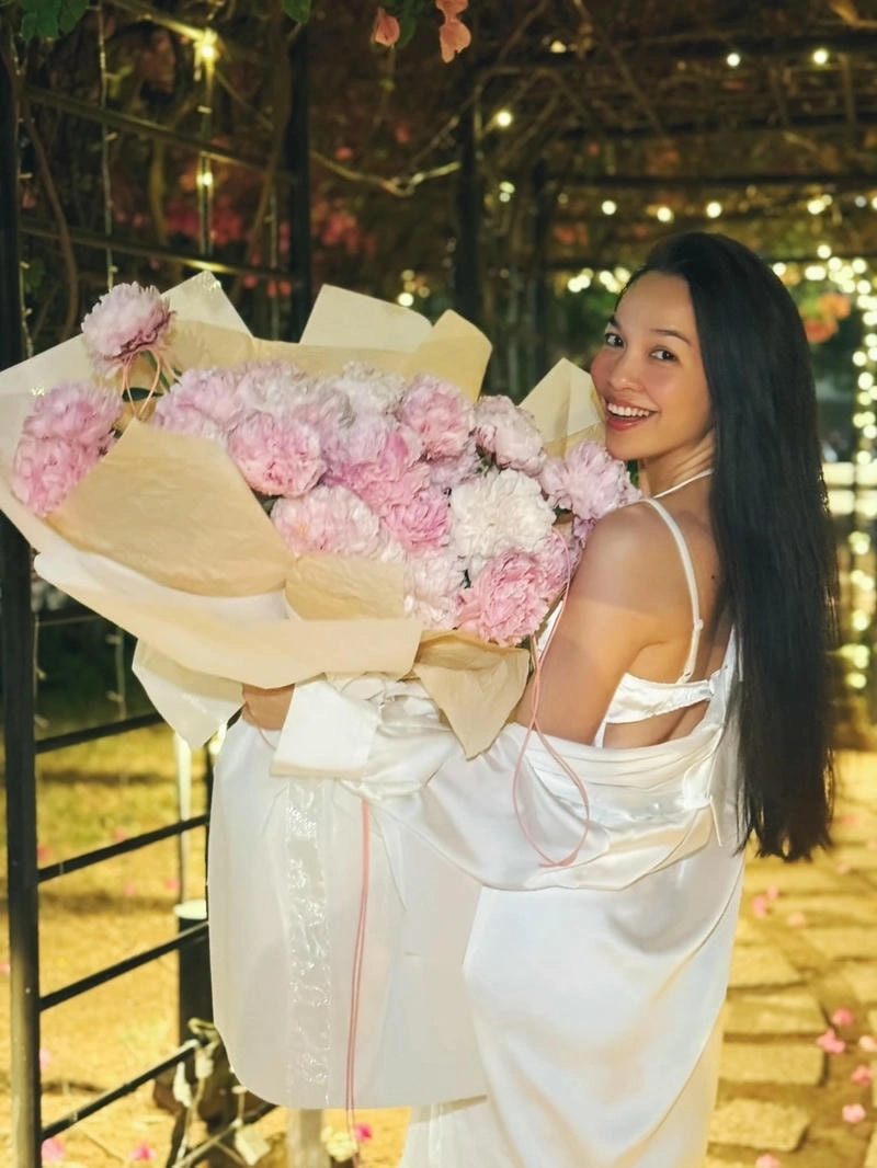 Con nợ mẹ Ca sĩ Hiền Thục là lời yêu thương tha thiết