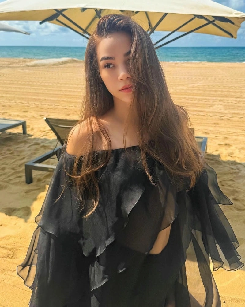 Hình ảnh từ Cây đèn thần Hồ Ngọc Hà