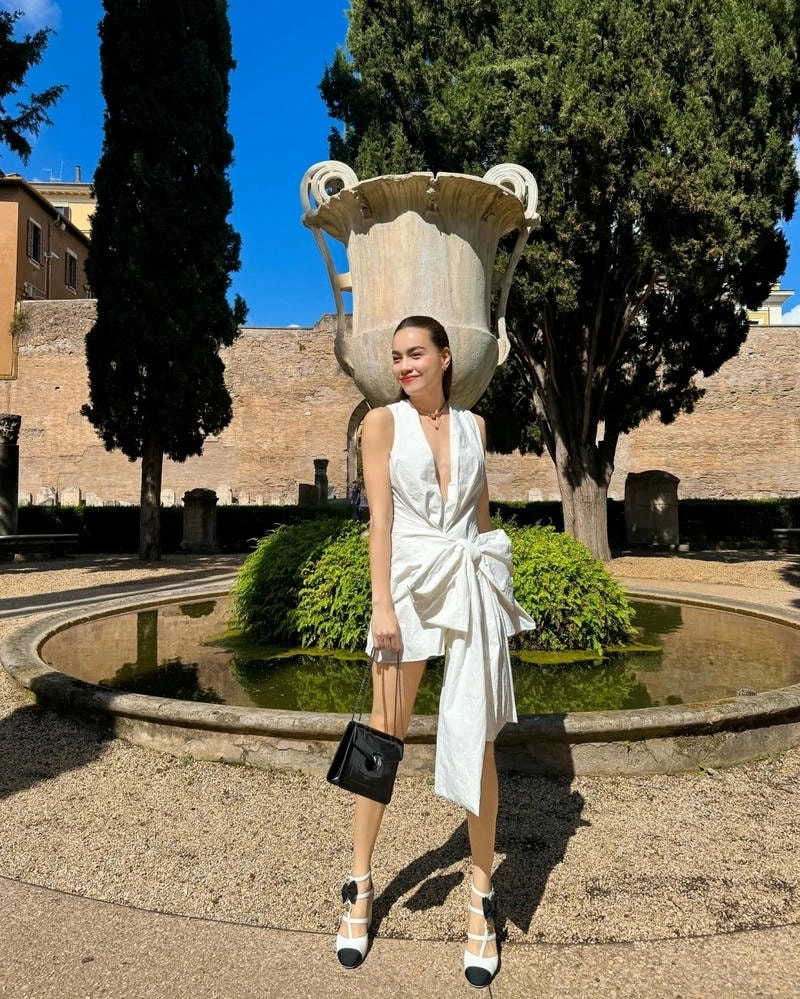 Lắng nghe những bài hát Hồ Ngọc Hà