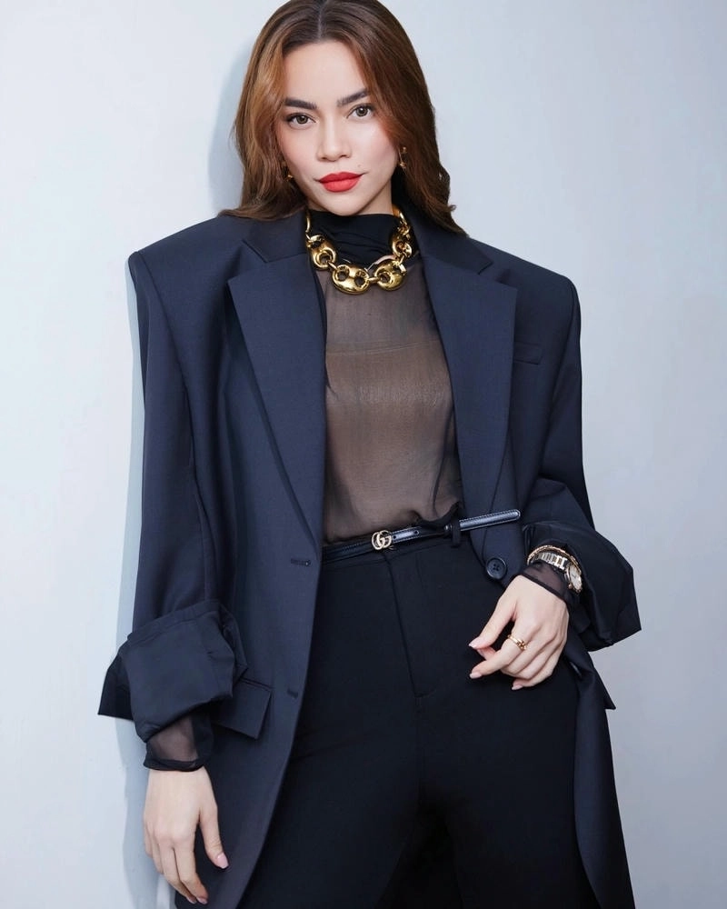 Fan tò mò Hồ Ngọc Hà cao bao nhiêu