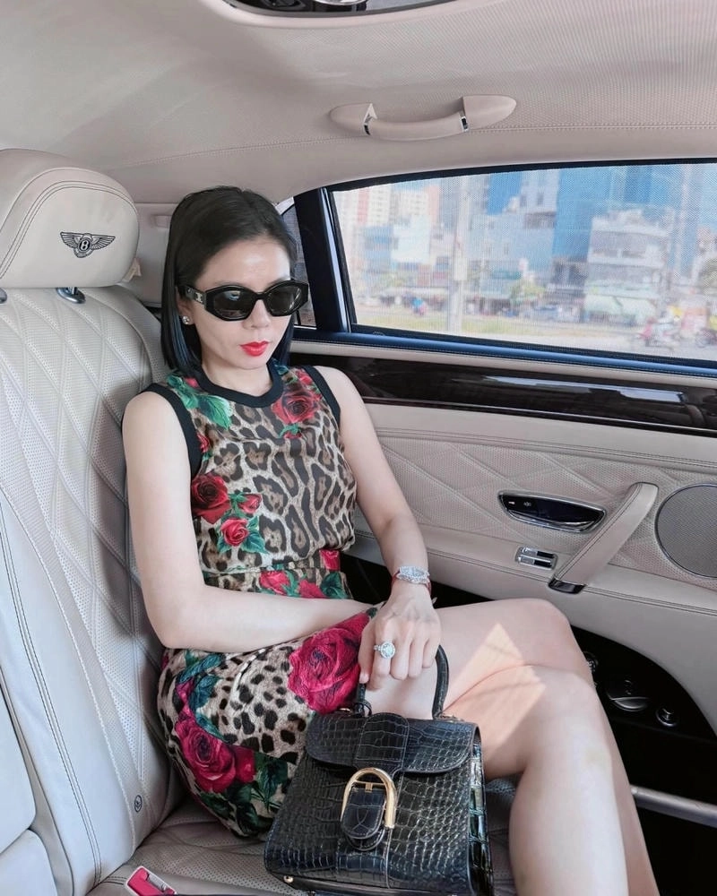 Khán giả say đắm giọng hát Lệ. Quyên