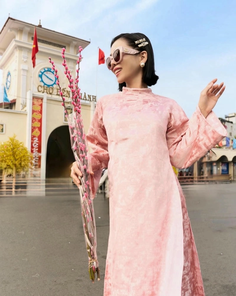 Day dứt với lời bài hát Lệ Quyên Biển cạn