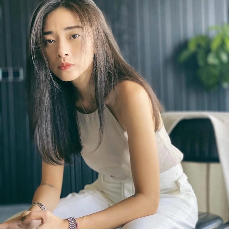 Trang phục ấn tượng trong tấm cám ngô thanh vân