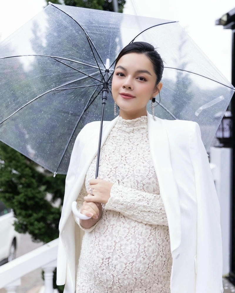 Bạn biết Phạm Quỳnh Anh tuổi gì chưa