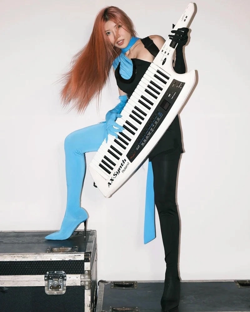 Visual đỉnh cao trong Trang Pháp MV mới