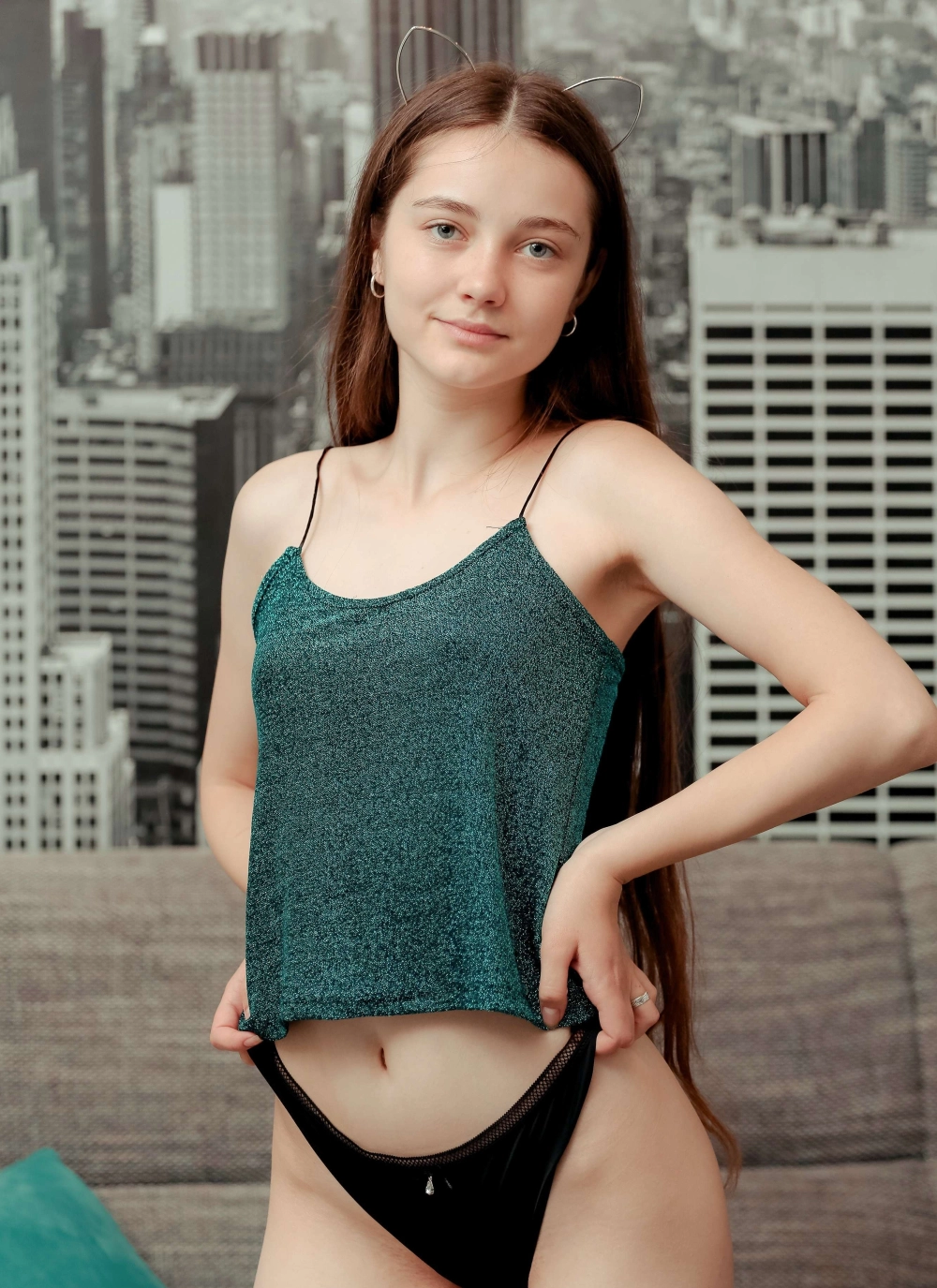 Anna Vlasova tỏa sáng với phong cách sexy đầy khí chất