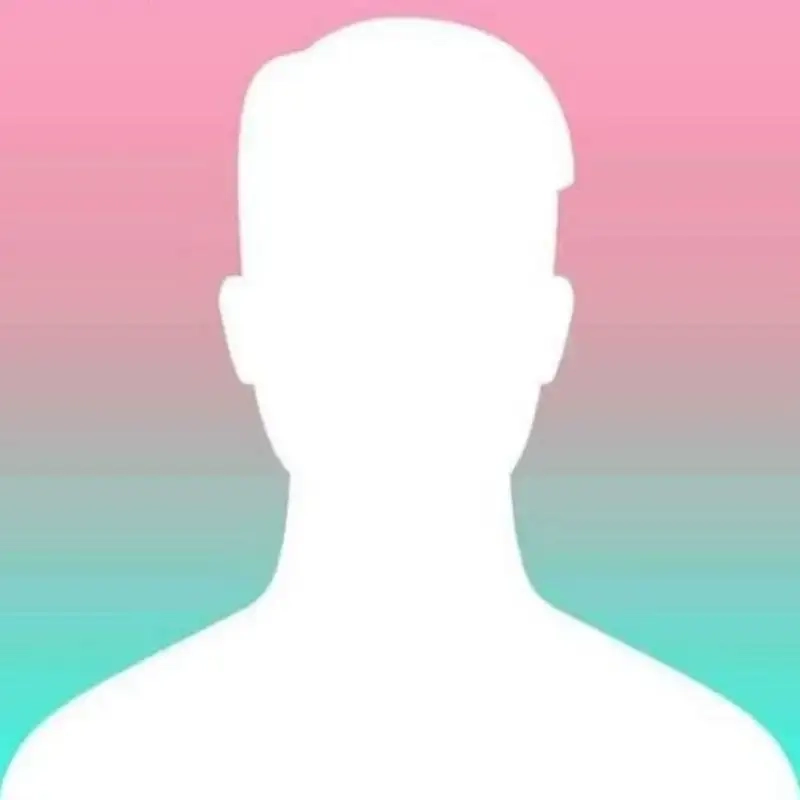 Chọn cá tính mạnh qua avatar người lạ ngầu