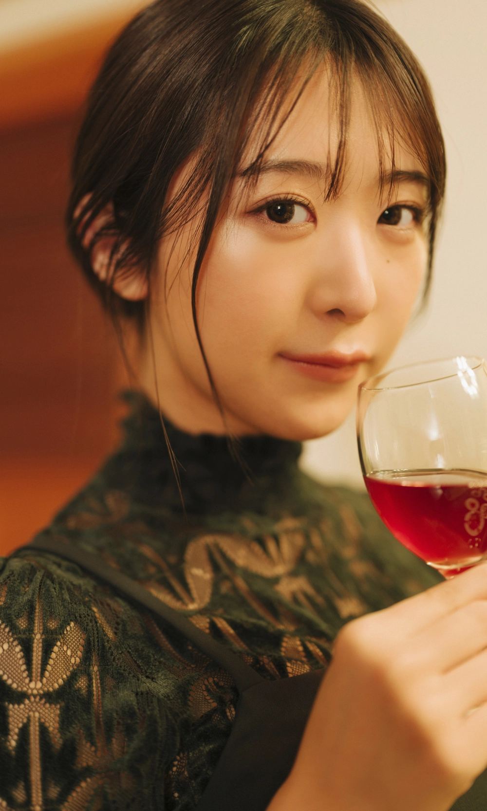 Export Arisa khoe đường cong hoàn hảo khiến mạng xã hội bùng nổ