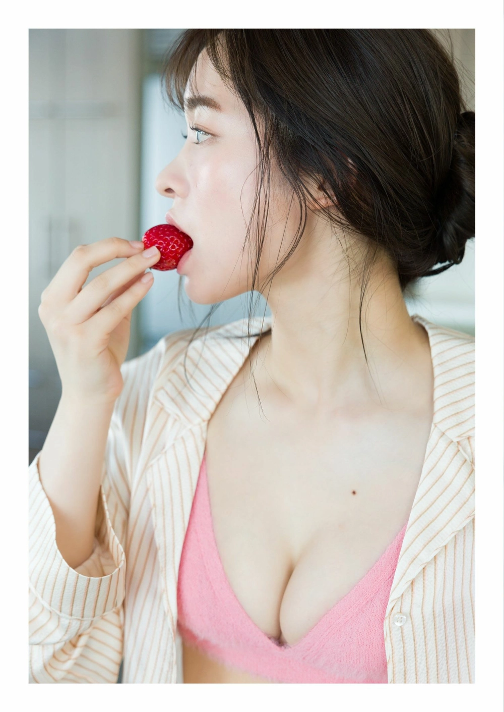 Kaizu Yukino chinh phục mọi ánh nhìn bằng vẻ đẹp nóng bỏng