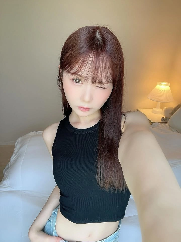 Thần thái sexy của Miru Sakamichi khiến ai cũng phải say đắm