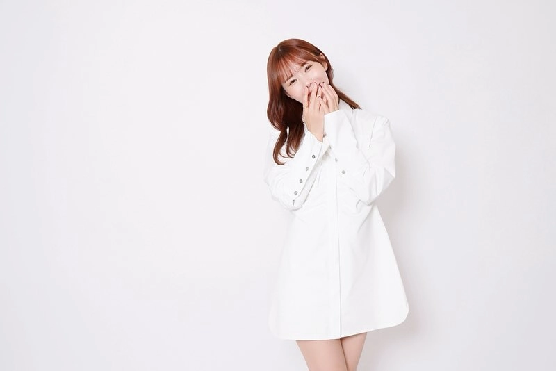 Nụ cười quyến rũ của Miru Sakamichi khiến trái tim rung động