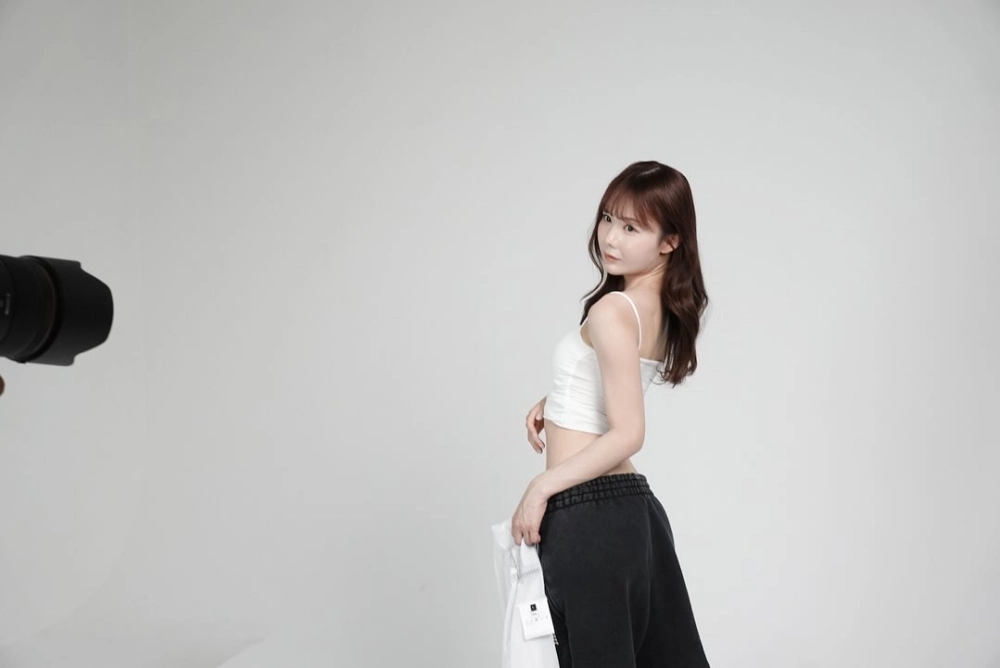 Miru Sakamichi khoe đường cong hoàn hảo khiến mạng xã hội bùng nổ