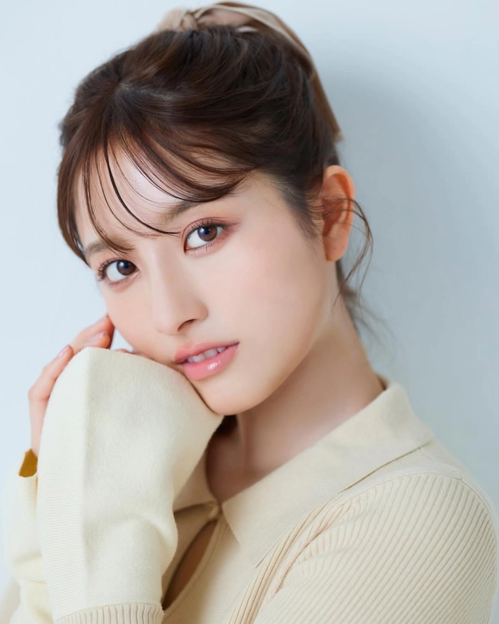 Nana Owada mang đến sức hút ngọt ngào và táo bạo khó cưỡng