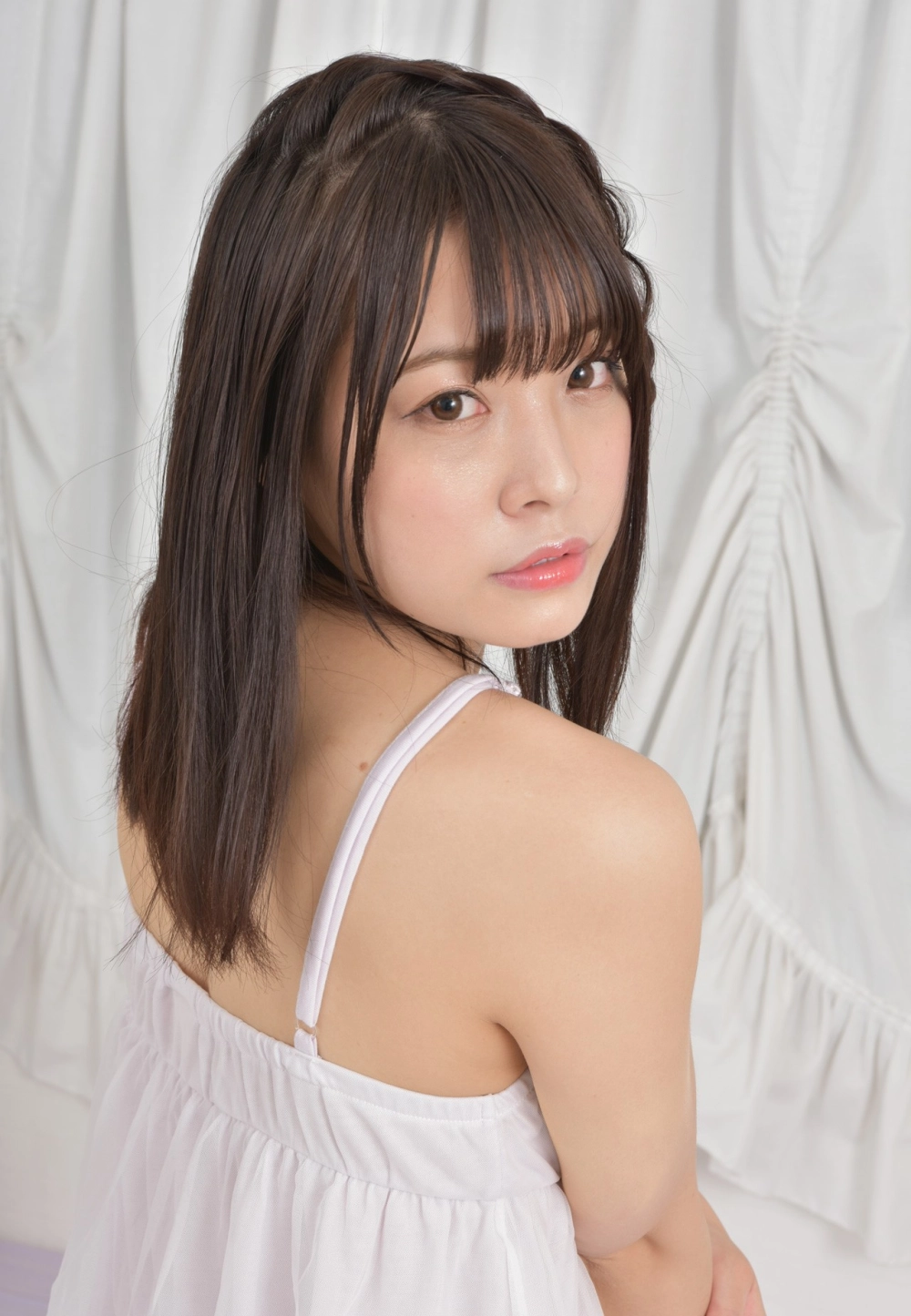 Nana Yagi khoe đường cong hoàn hảo khiến mạng xã hội bùng nổ