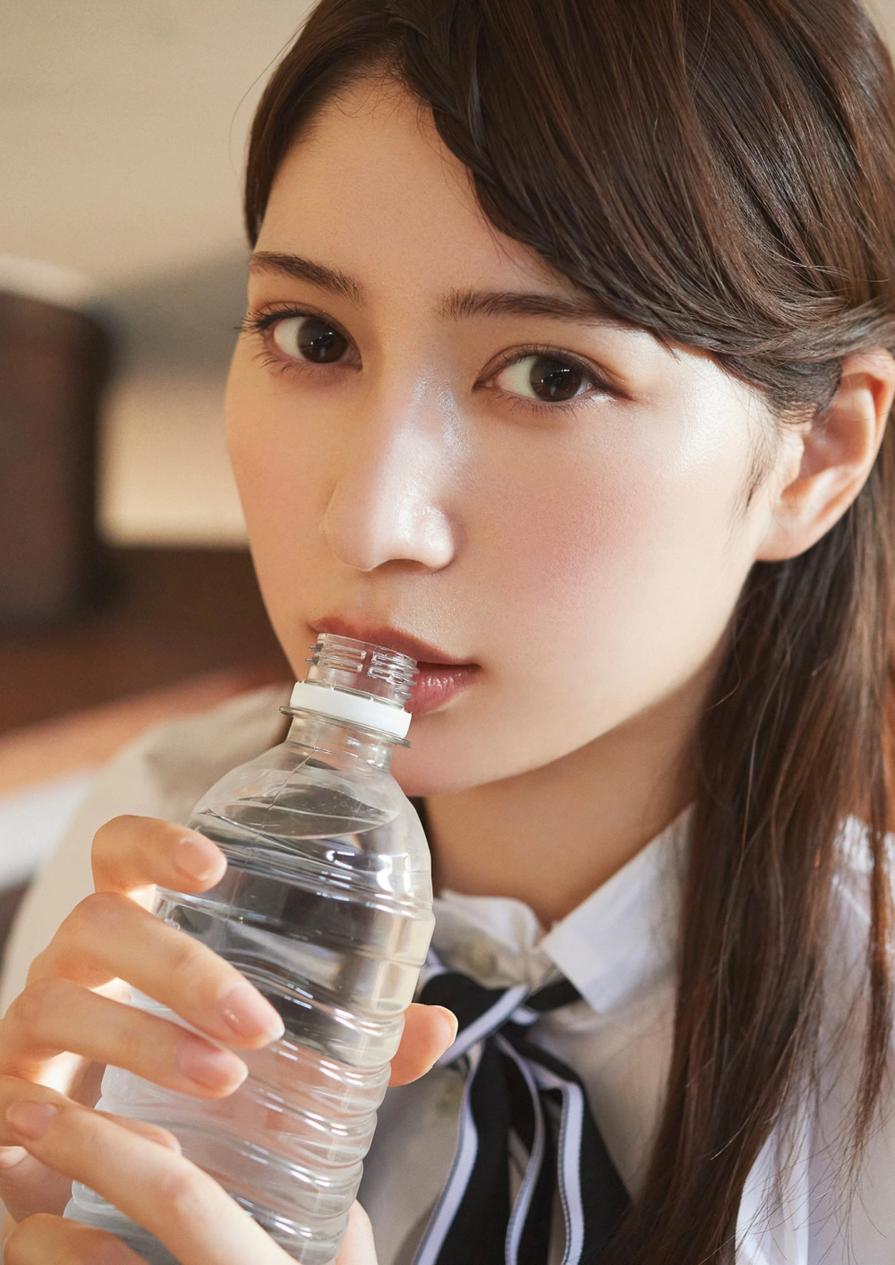 Thần thái sexy của Risa Yukihira khiến fan không thể rời mắt