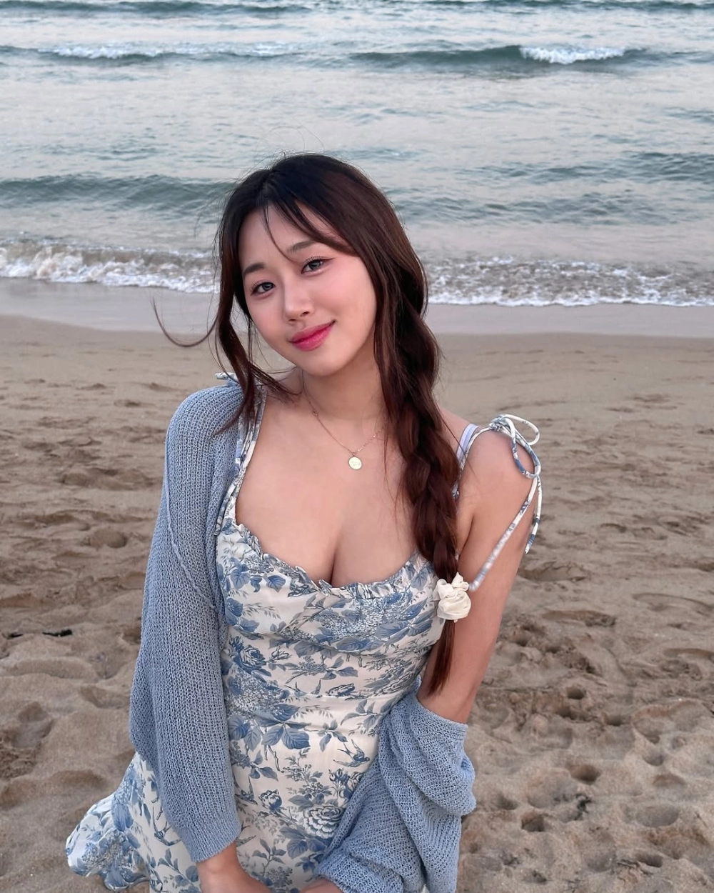 ShaVit Khan mang đến nguồn năng lượng nóng bỏng khó cưỡng