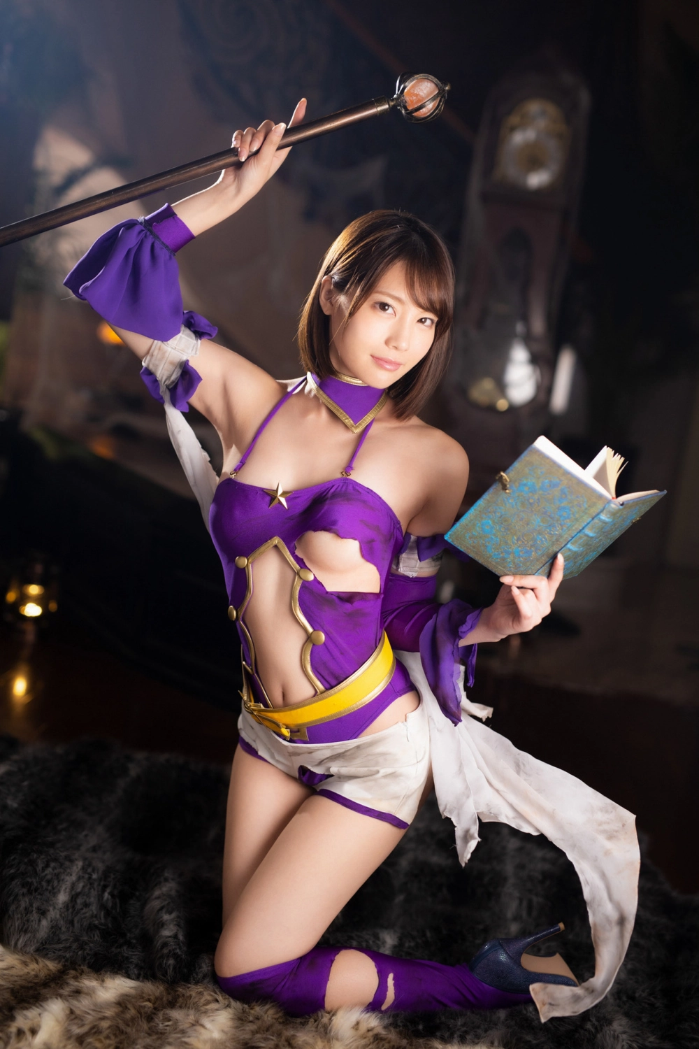 Ánh mắt sexy của Suzumura Airi khiến người xem ngẩn ngơ